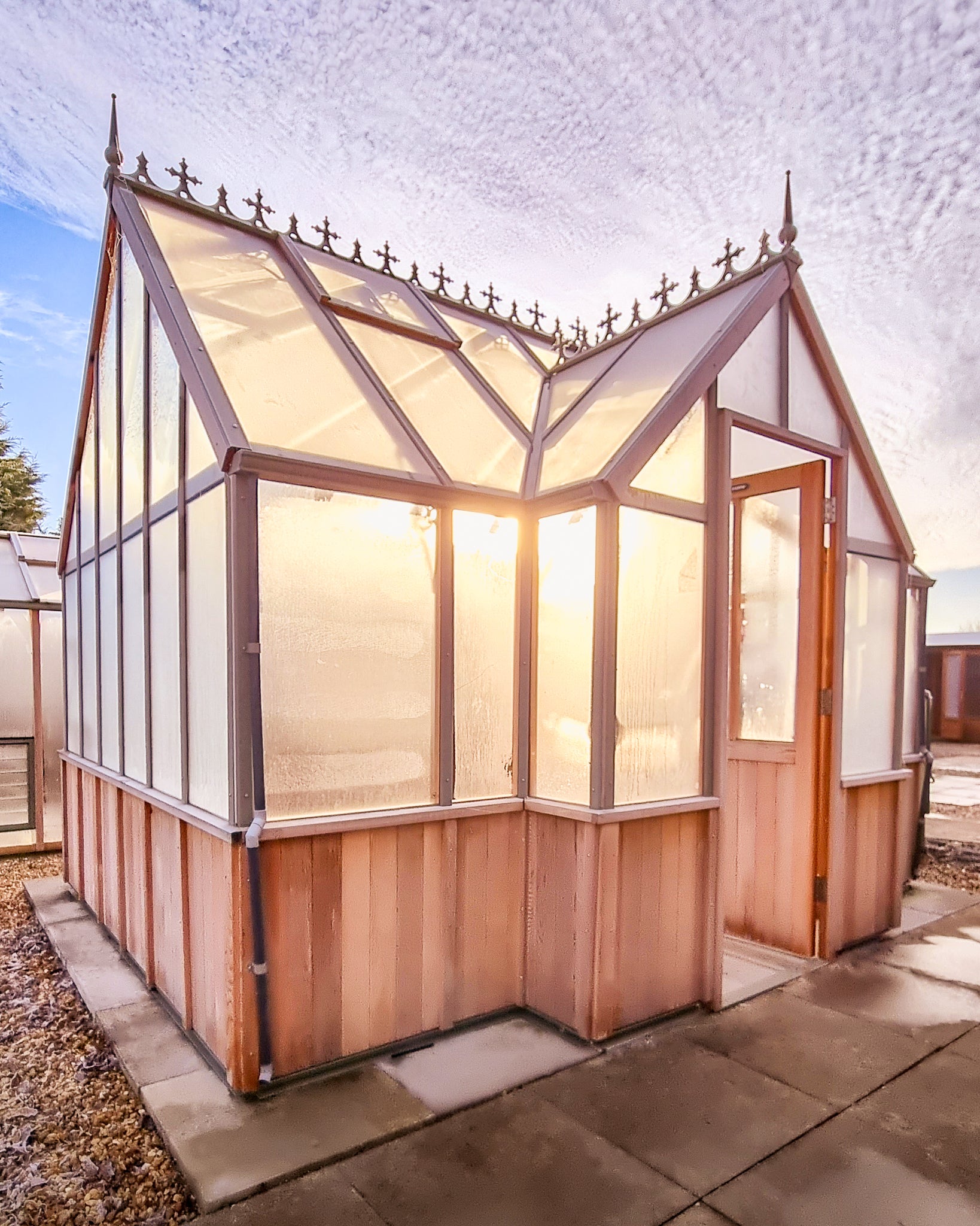 Cambridge 10.ft Wide T-Shape Cedar Greenhouse