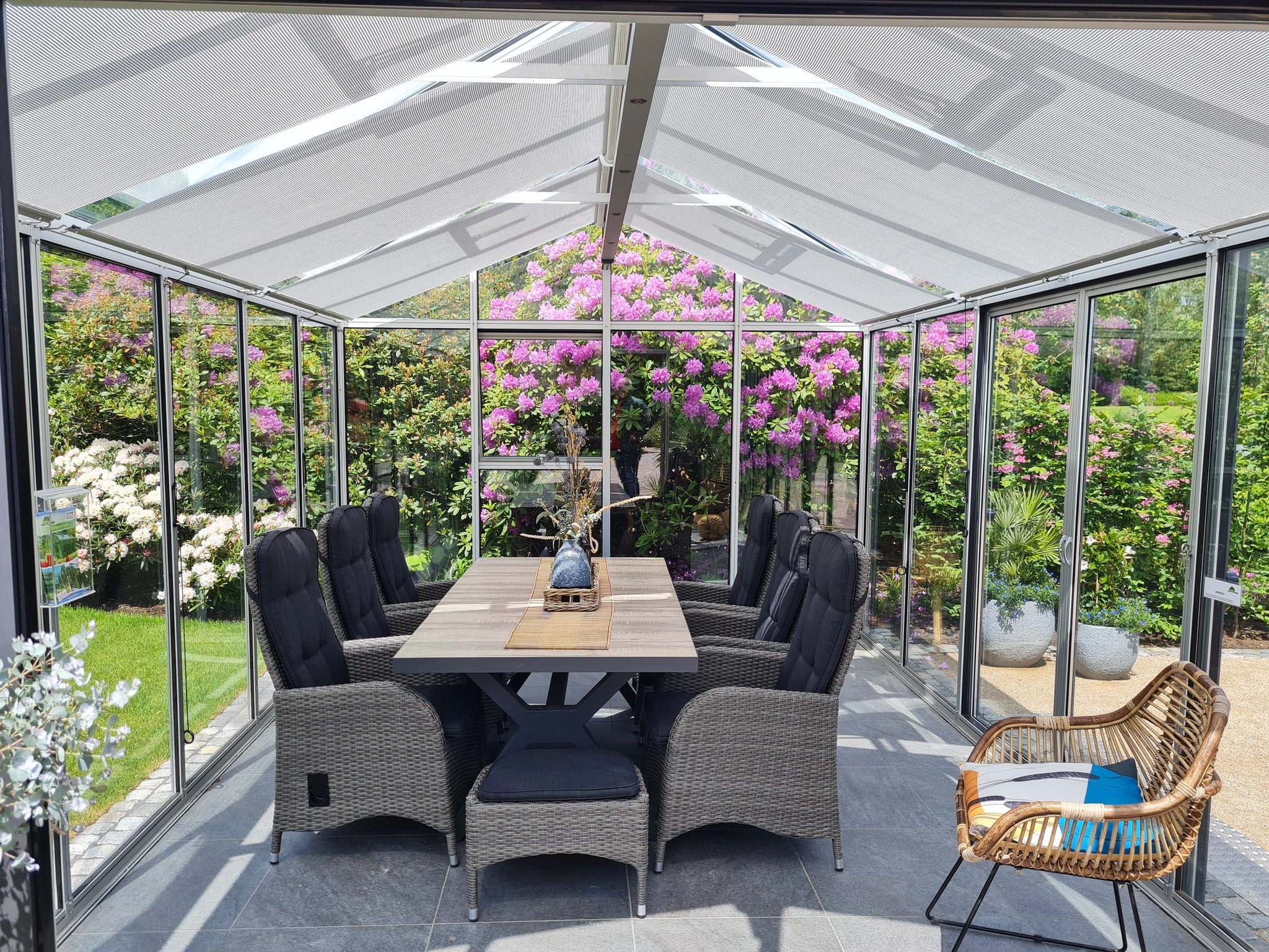 Livingten Luxury Glass Garden Room