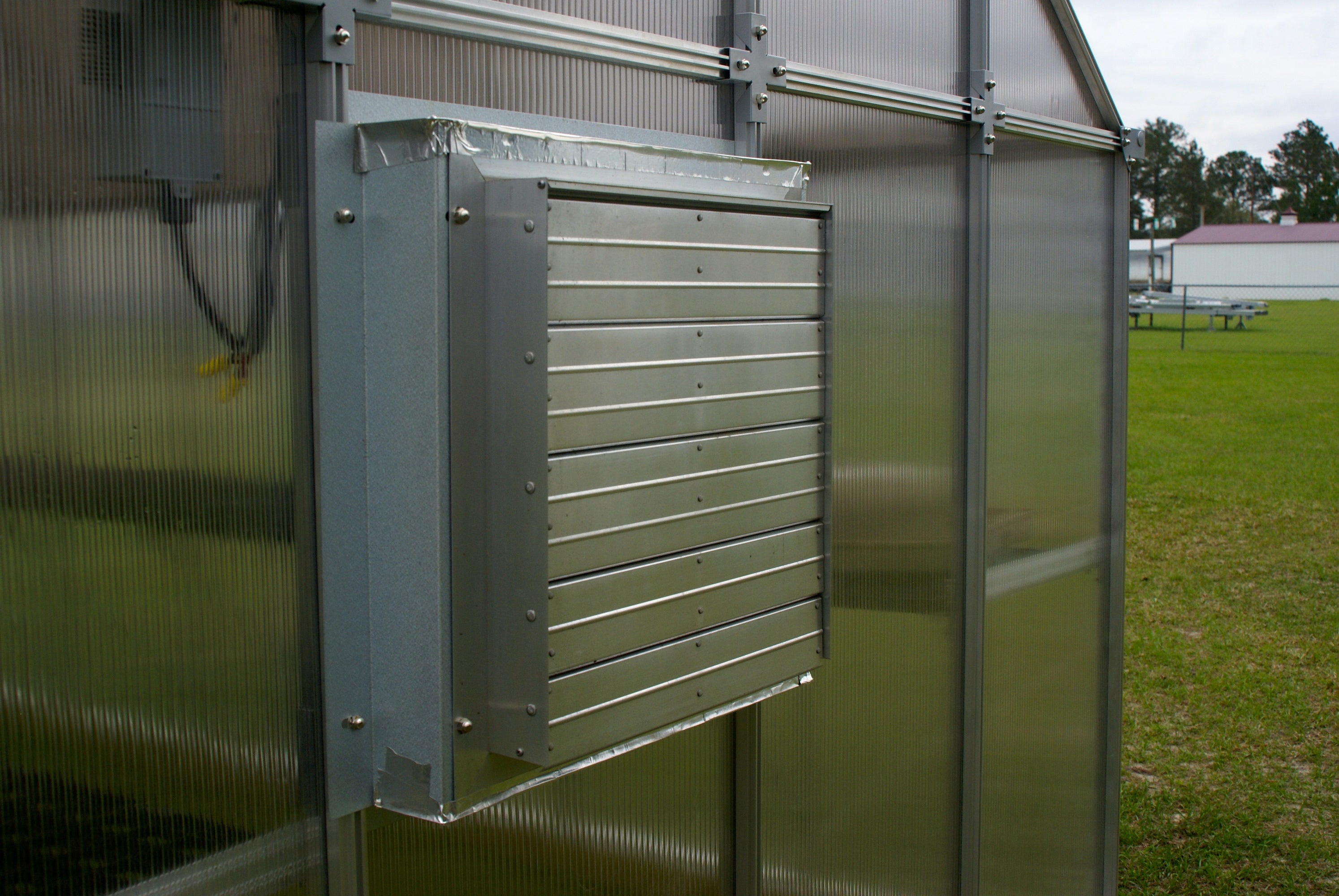 Greenhouse Accessories - MONT™ Solar Powered Ventilation System For Greenhouse