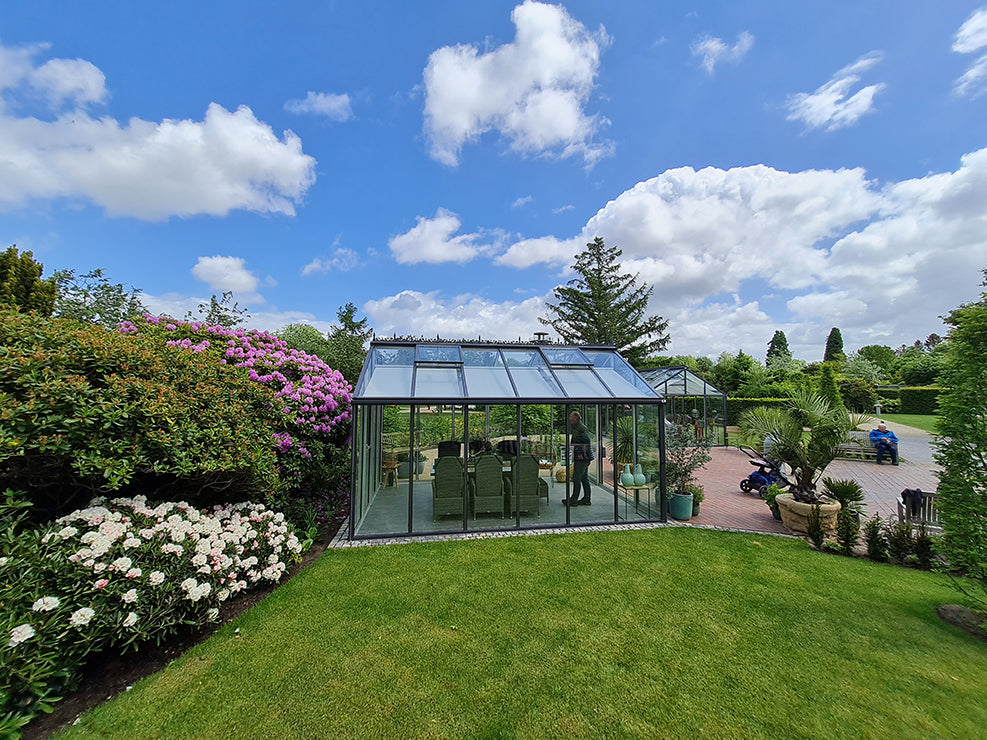 Livingten Luxury Glass Garden Room