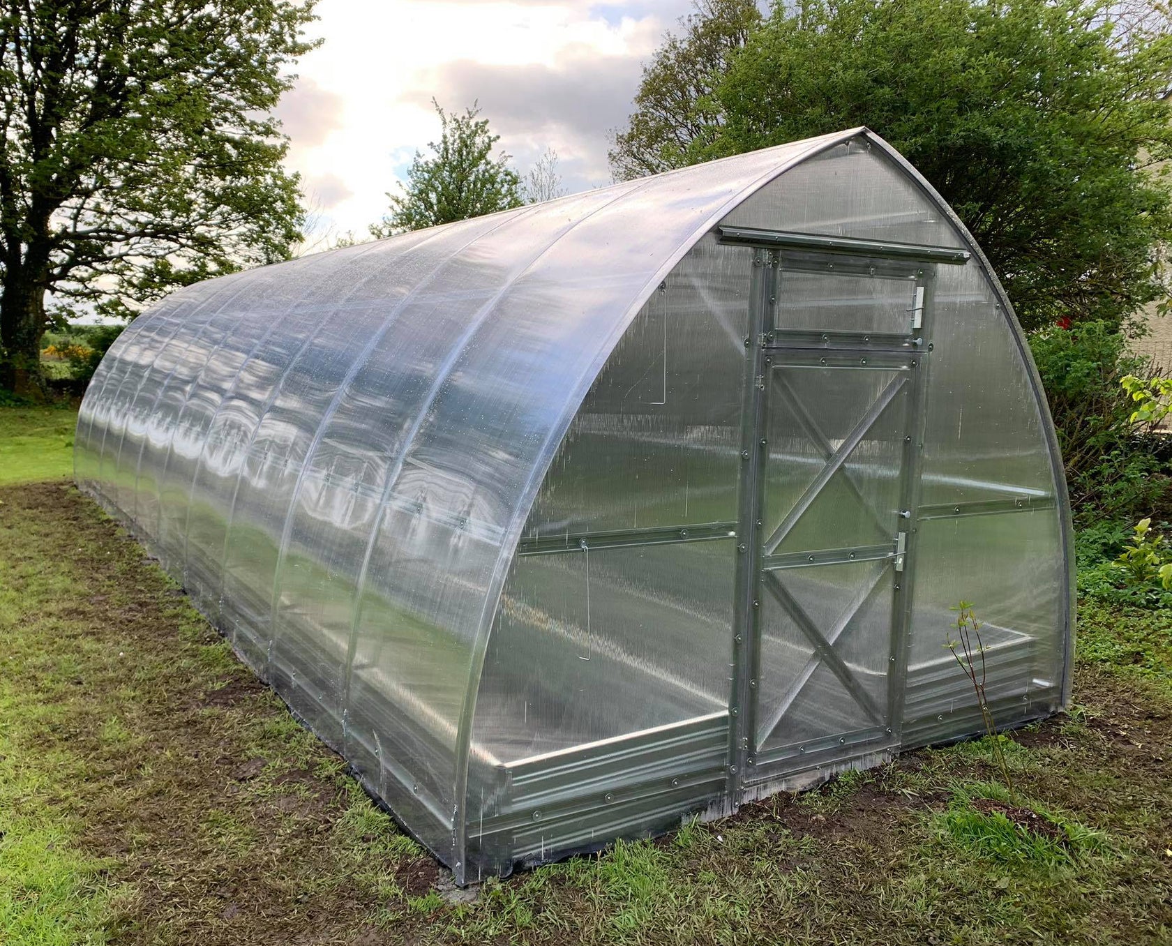 Planta Sungrow 32 Twin-Wall Steel Greenhouse – Dive To Garden